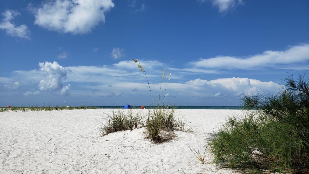 Nordvind Beach Resort Treasure Island Buitenkant foto